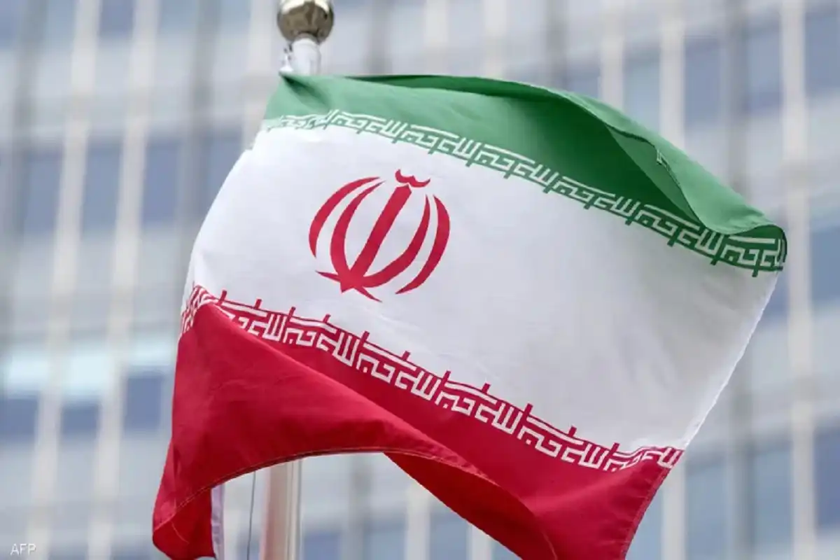 إيران