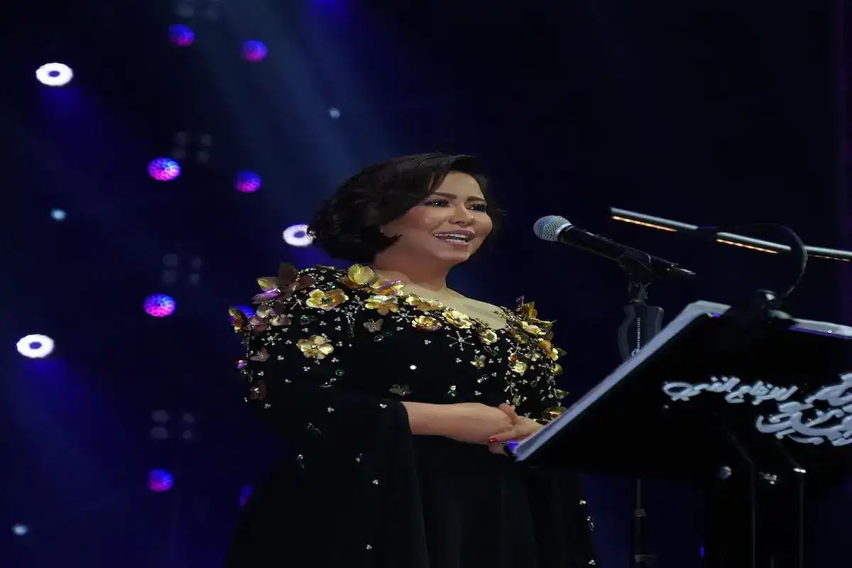 رسالة صوتية خاصة تنهي عزلة شيرين عبد الوهاب