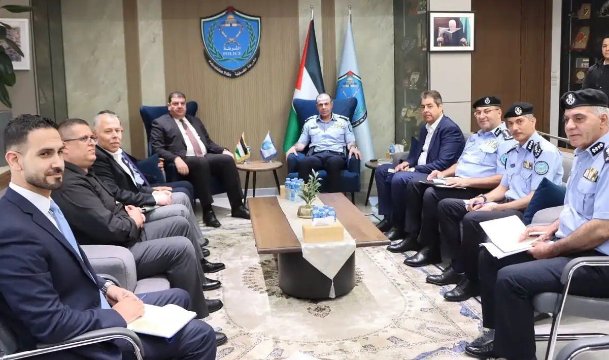لقاء بين مدير الشرطة الفلسطينية ووزير النقل الفلسطيني
