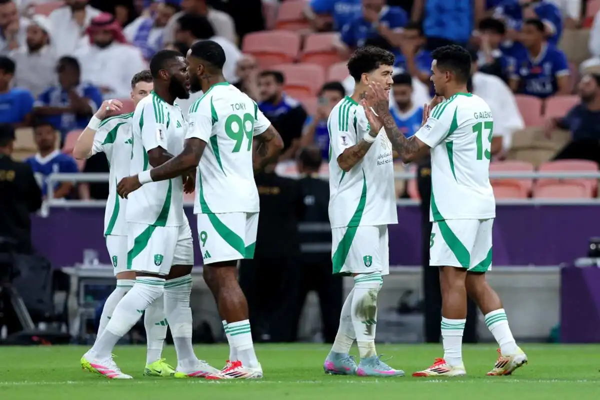 الأهلي السعودي ضد فيتوريا غيماريش