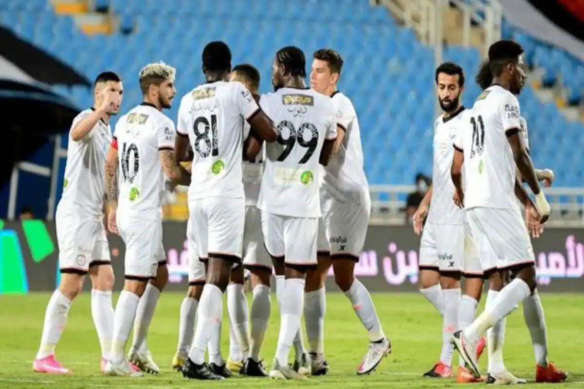 الشباب ضد مولودية الجزائر