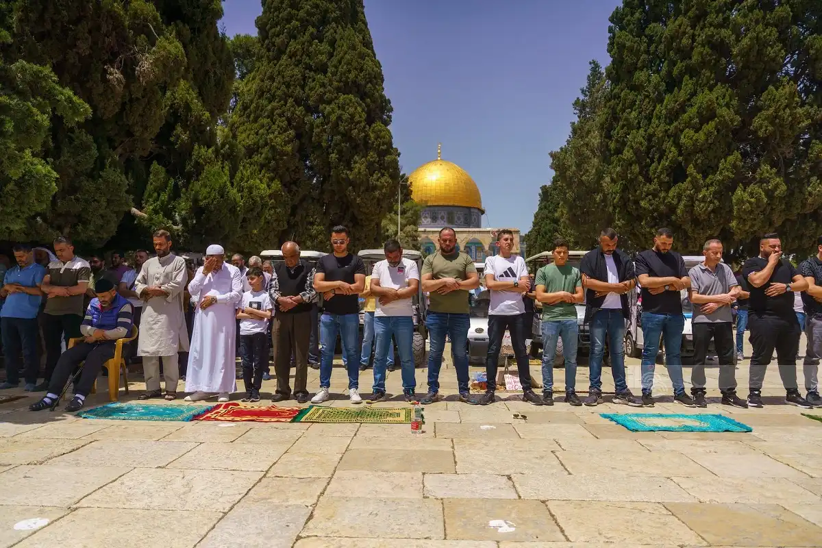 صلاة الجمعة في المسجد الأقصى