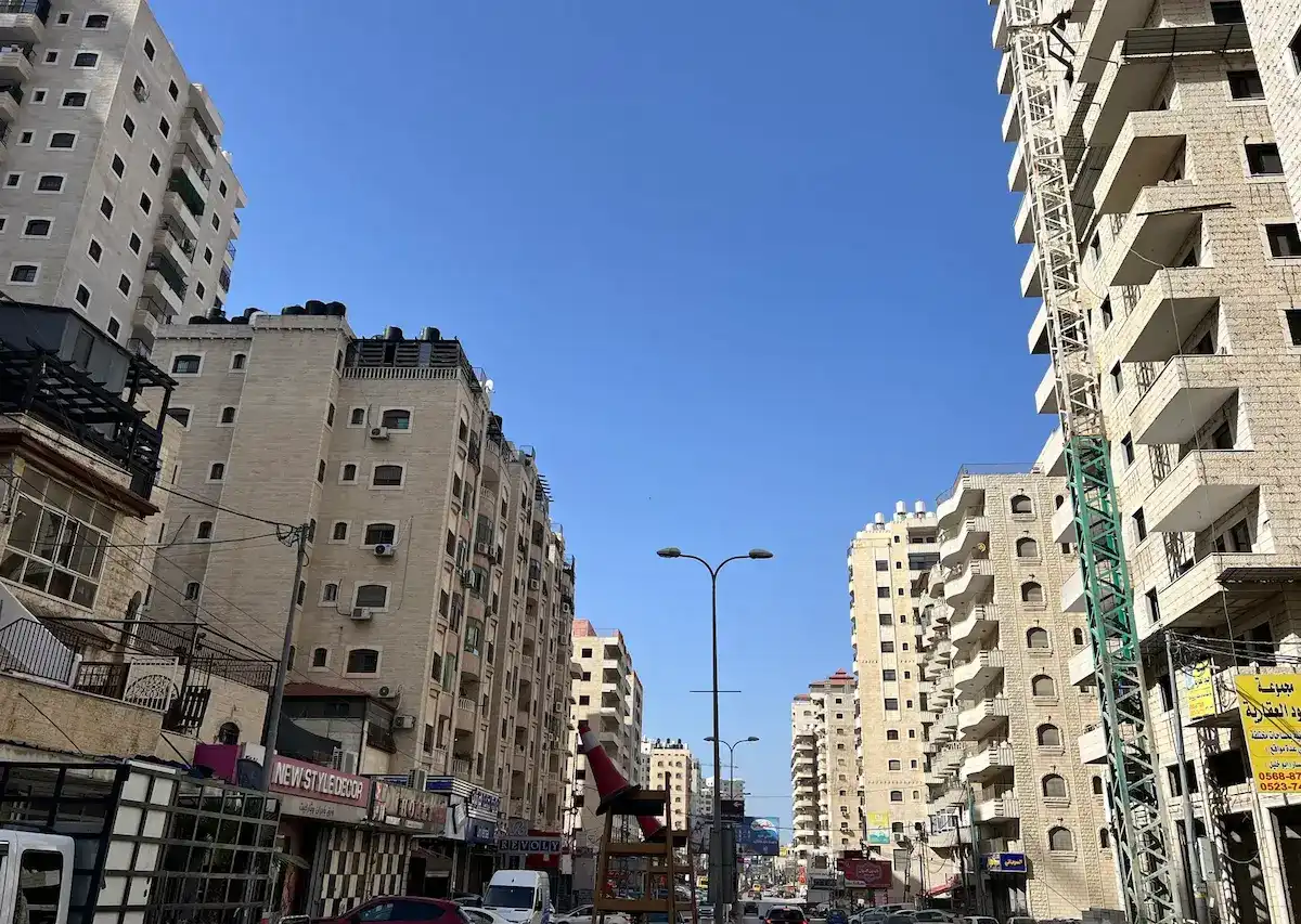 كفر عقب