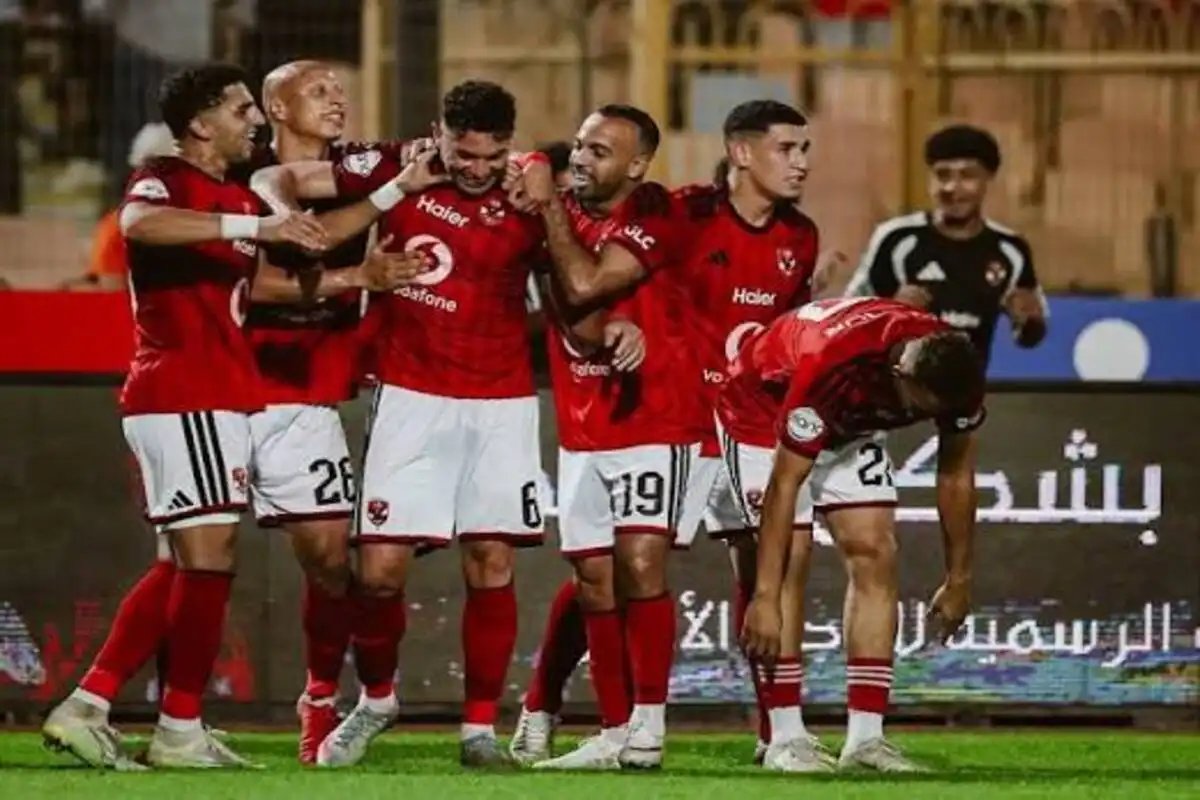 الأهلي ضد المقاولون العرب