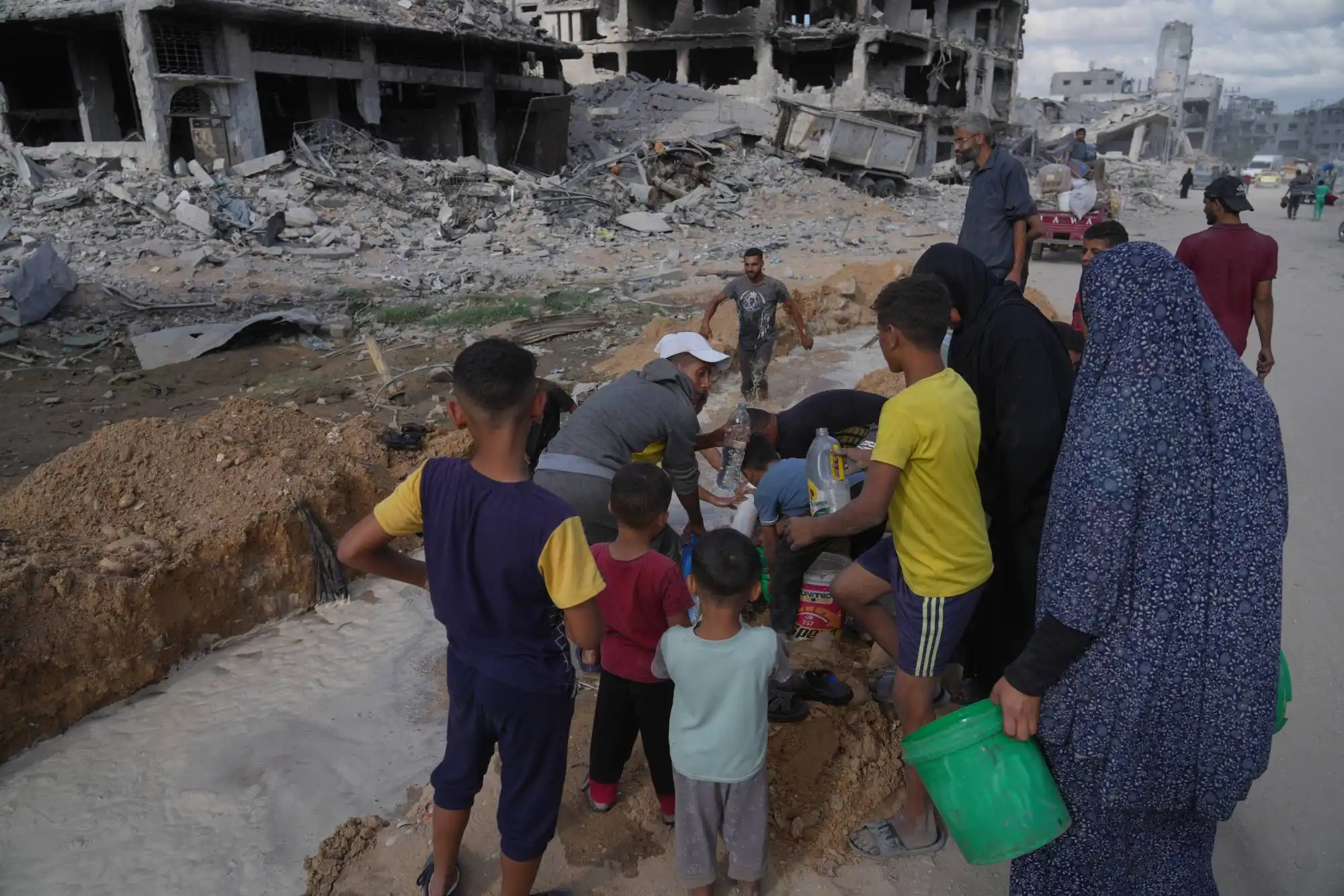 مرافق المياه مدمرة في غزة