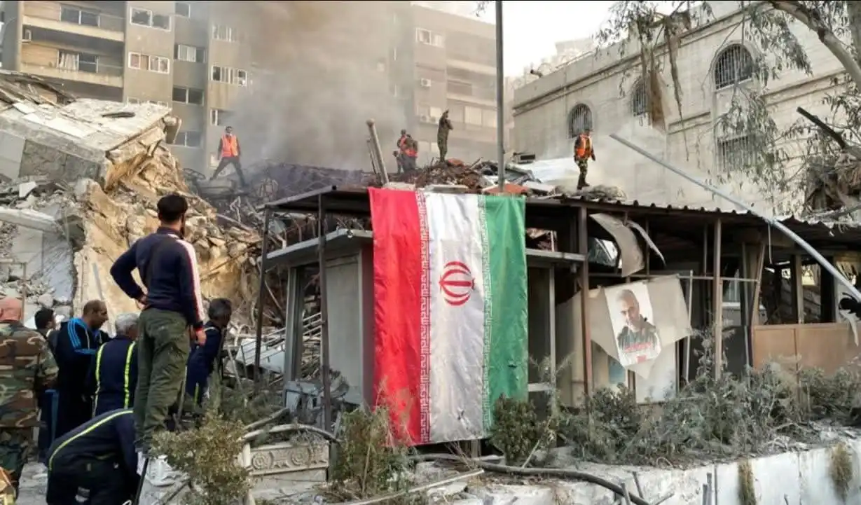 إيران