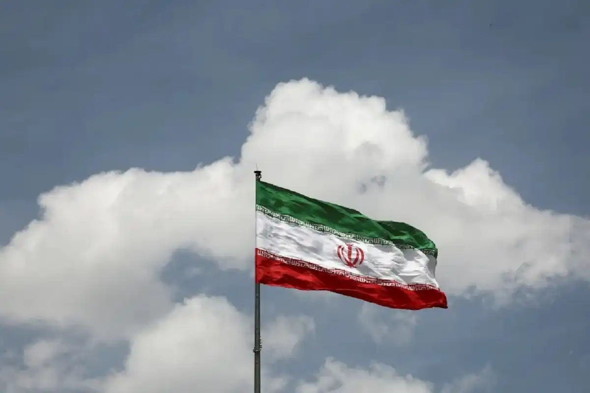 إيران
