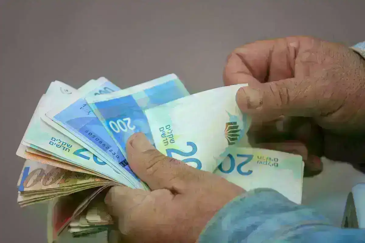 سعر صرف اليورو مقابل الشيكل